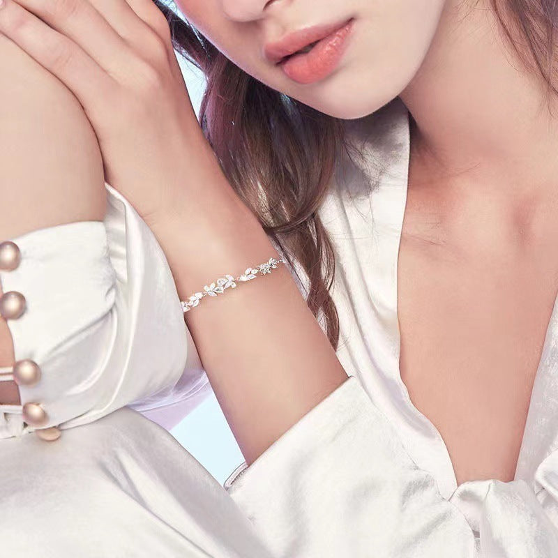 New White Copper Wisteria Flower Bracelet For Women